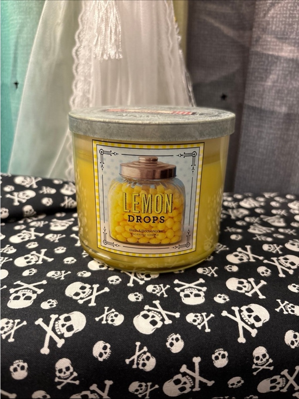 Bath and body works 2014 Sweetshop Lemon Drops Candle